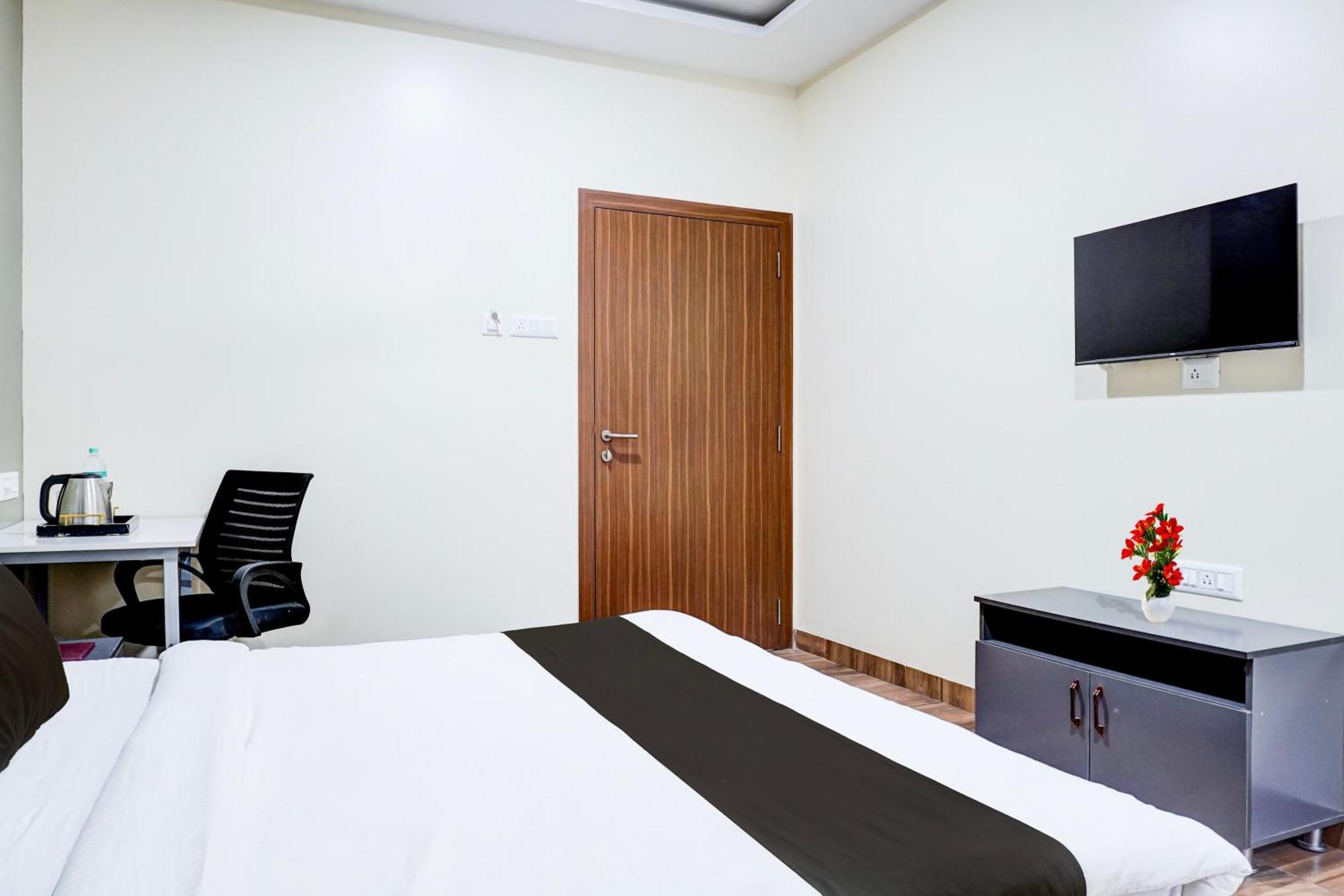 Super Collection O Pashan-Sus Road Baner Formerly Grey Stone Pune Esterno foto