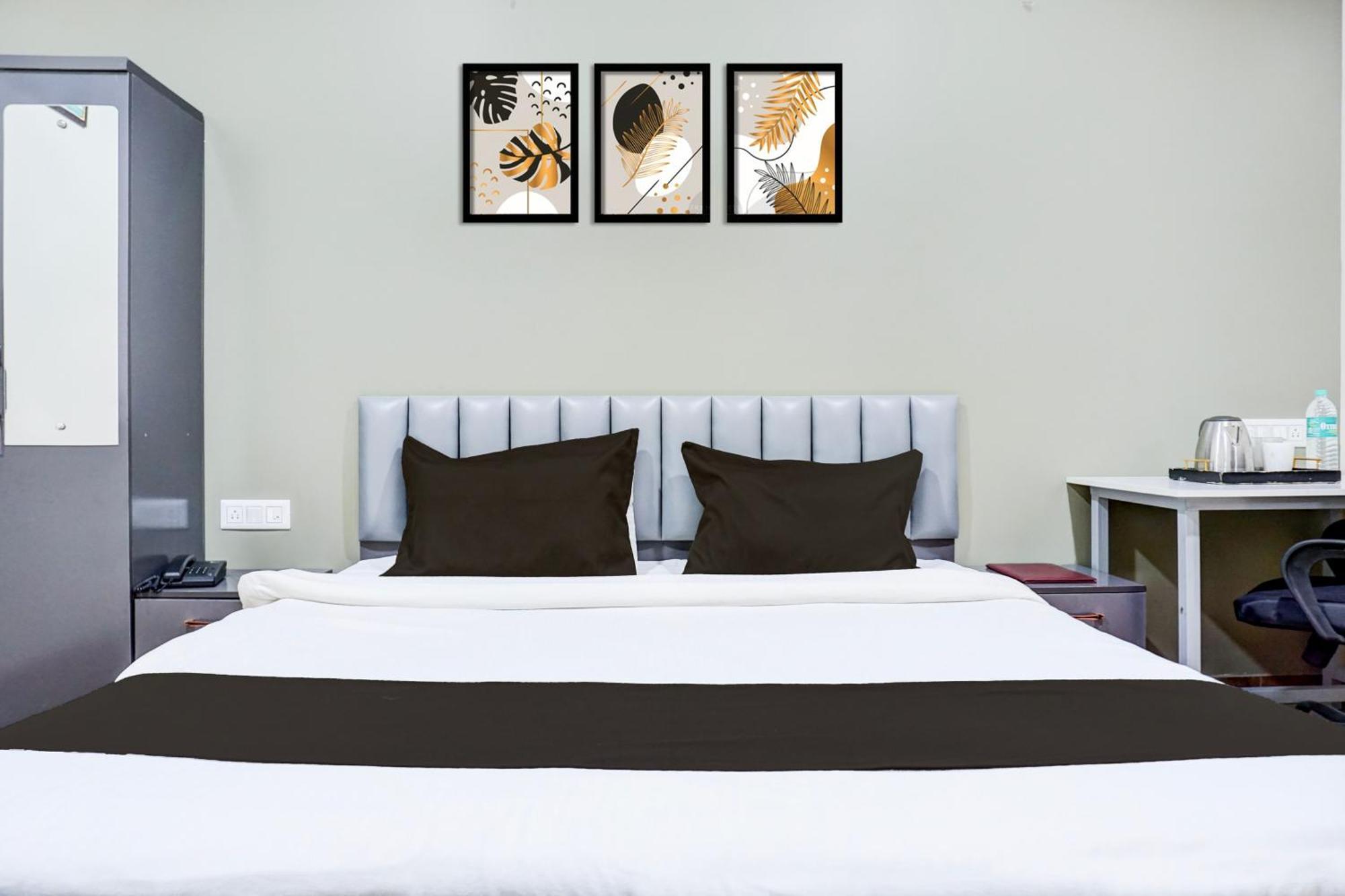 Super Collection O Pashan-Sus Road Baner Formerly Grey Stone Pune Esterno foto